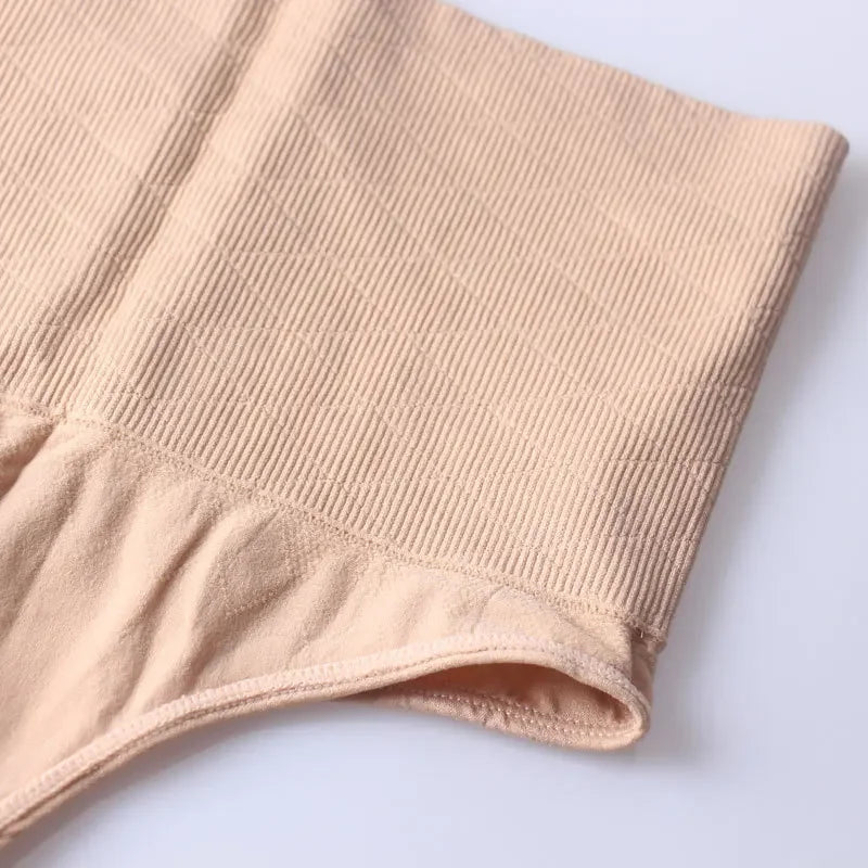 String Ventre Plat - Sculptant et Invisible